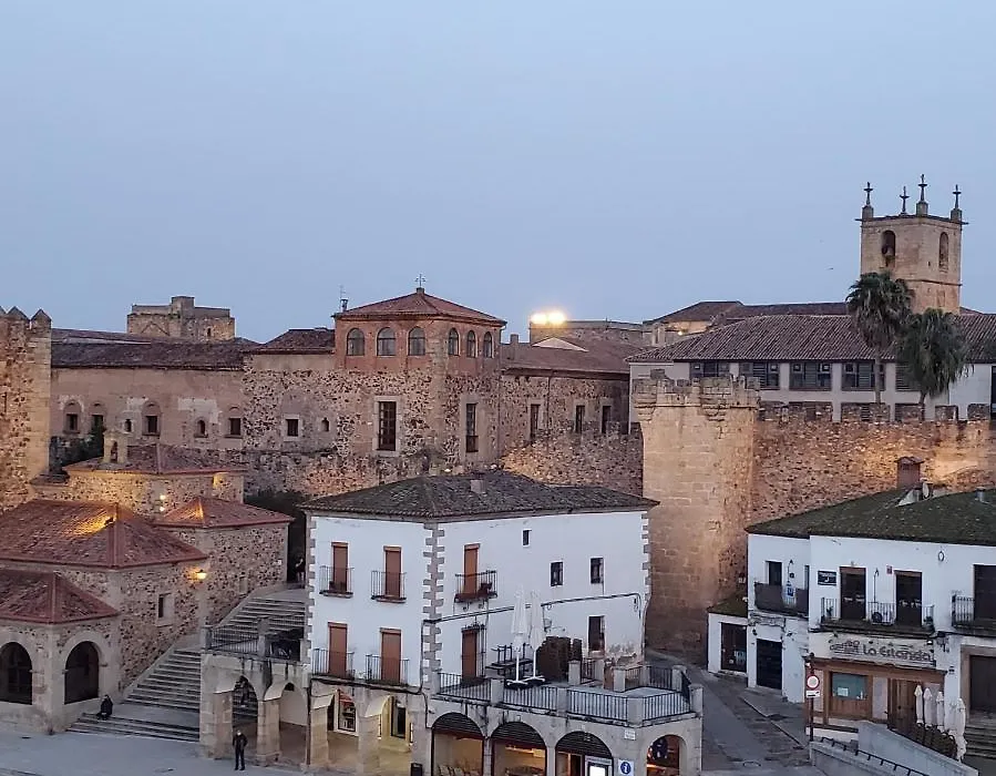 Hostal Martes Cáceres Plaza Mayor - Tercer piso SIN ascensor-1